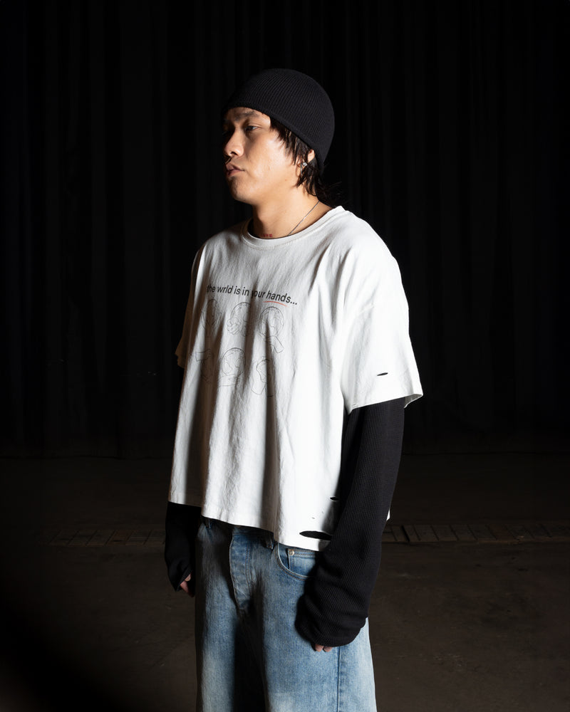"WRLD In Hands" Slub Tee